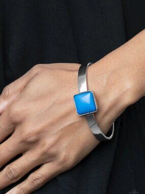 Paparazzi Jewelry Accessories - Prismatically Poppin - Blue Bracelet - Vintage